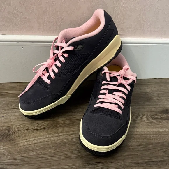 Stylish Black and Pink Jordan Flight Men's Sneakers - Picture 1 of 4